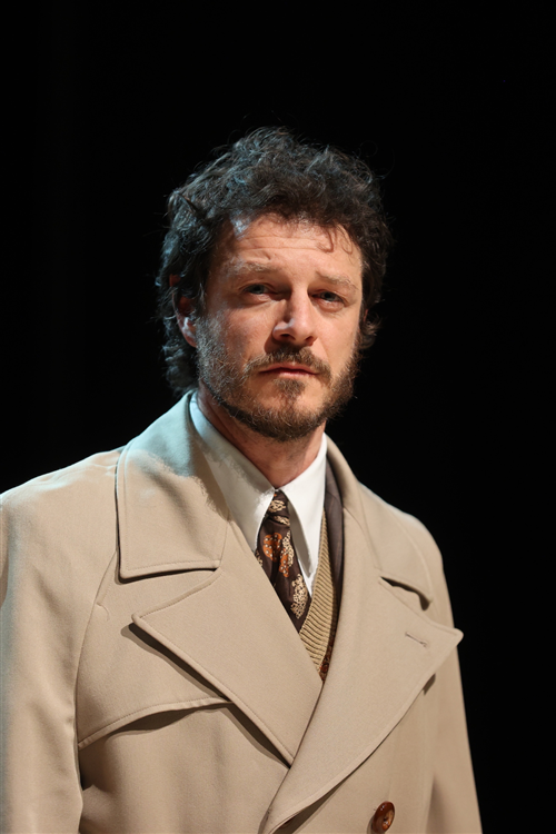 Sabato 18 ottobre Andrea Bosca con lo spettacolo teatrale "La catena"
