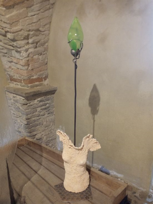 Opere migranti di Rosanna La Spesa al Castello di Monastero Bormida