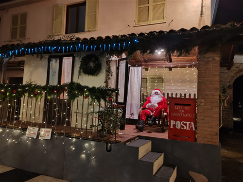Domenica 8 dicembre accensione albero, luci e casetta di Babbo Natale